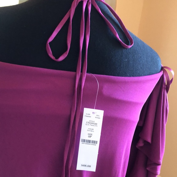 OFF SHOULDER TOP - Picture 2 of 2